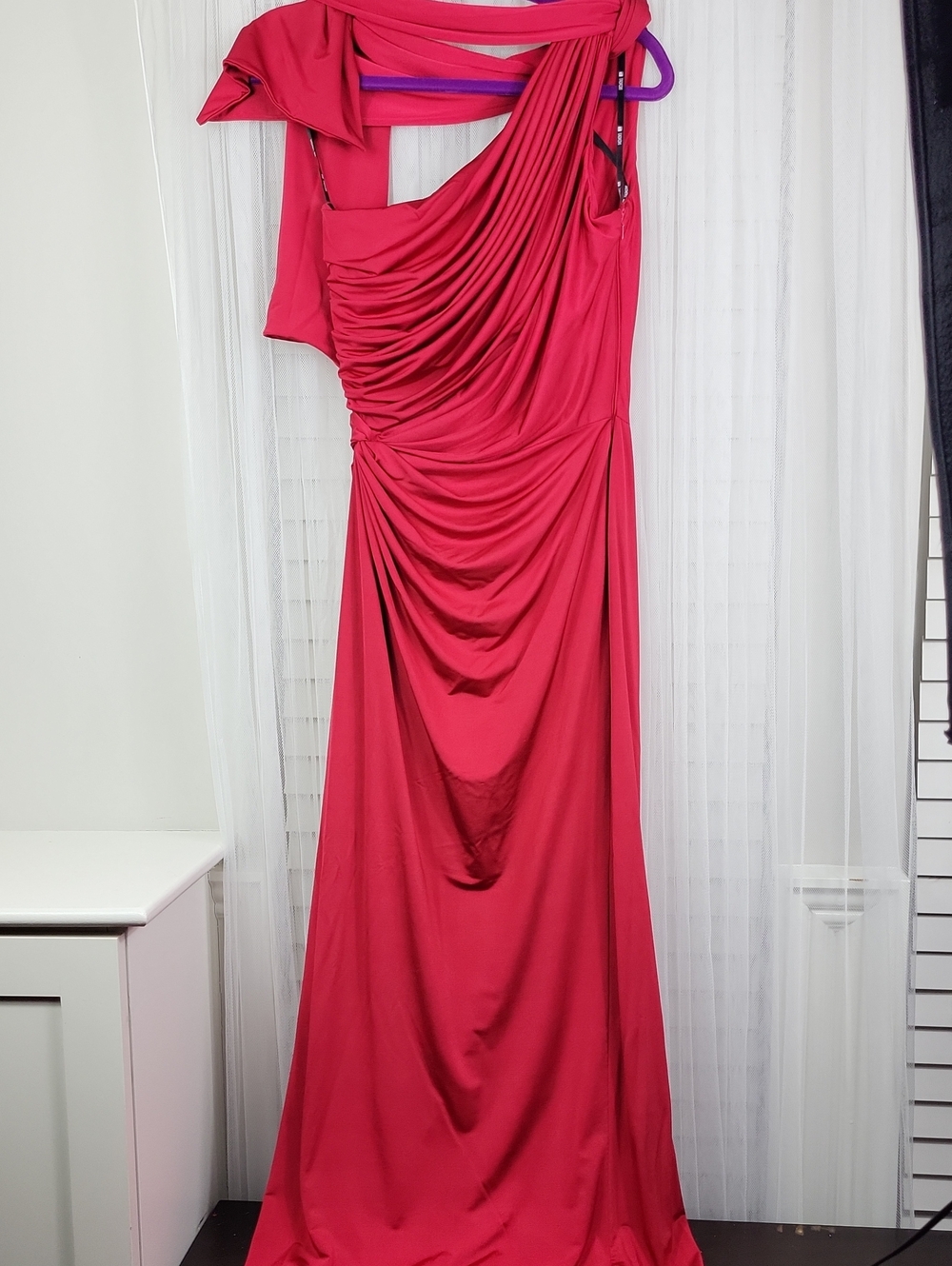 Tadashi Shoji Fuchsia One-Shoulder Draped Evening Gown. Size S
